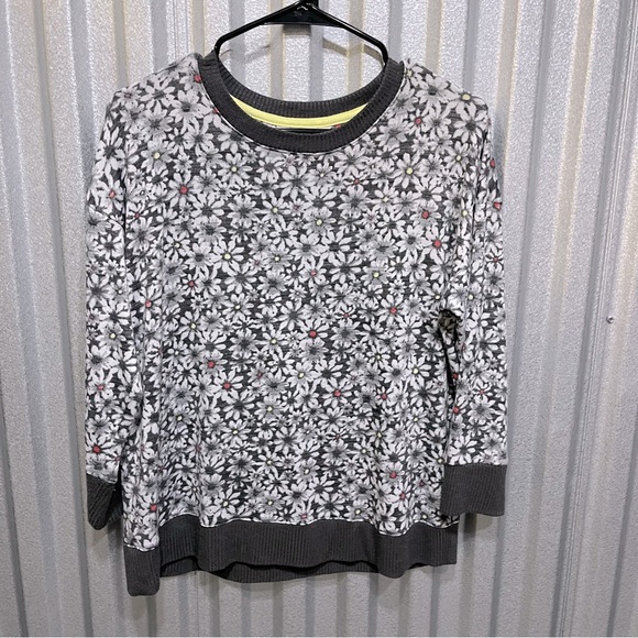 Flower Print Sweatshirt Small
